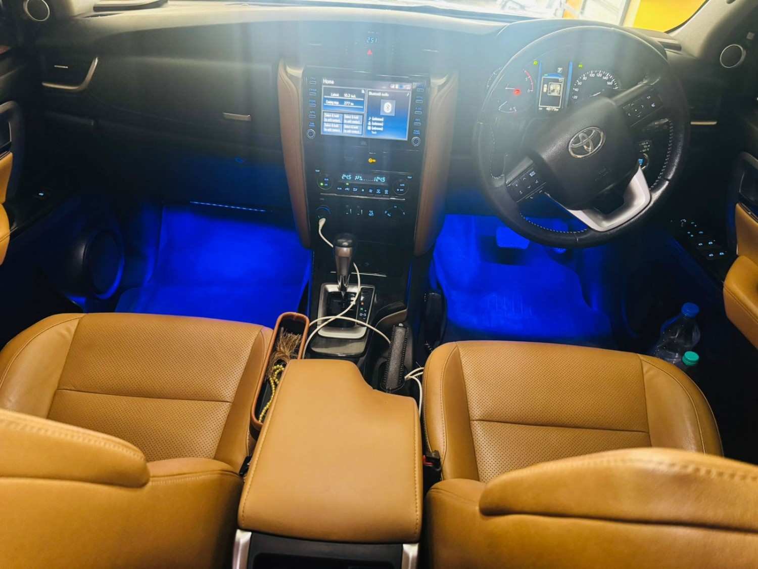 Toyota Fortuner 4x4 - Image 6